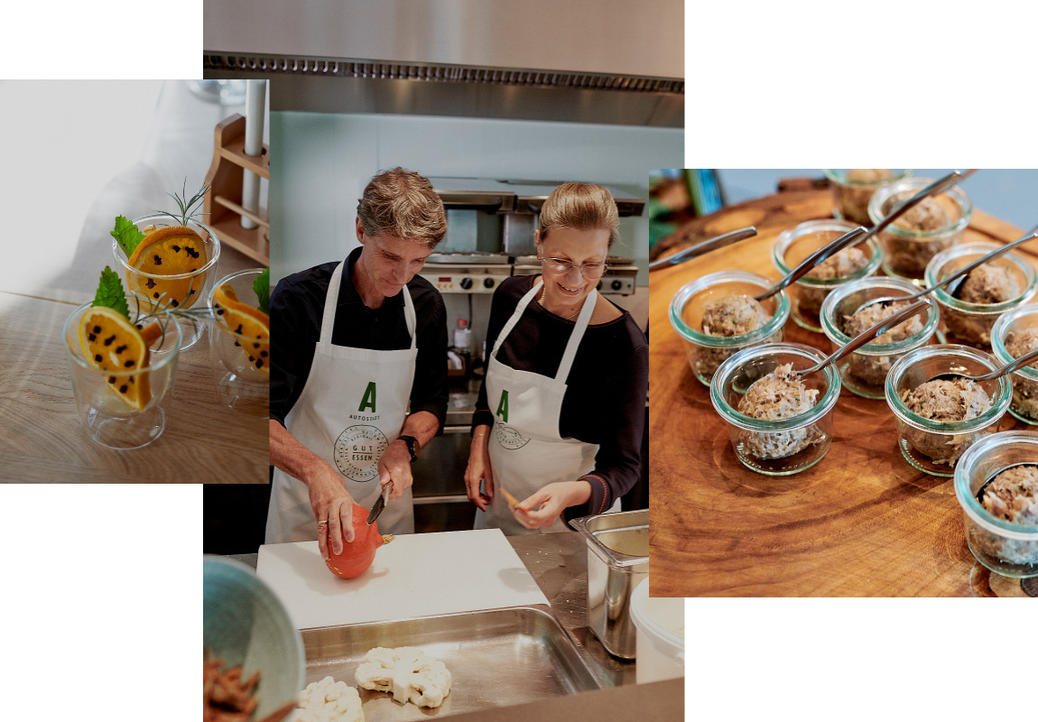 Collage aus drei Bildern. Links: Orangenscheiben, die in Gläsern klemmen. Mitte: 2 Personen mit Schürze in der Küche. Rechts: Glasschüsseln mit Creme.